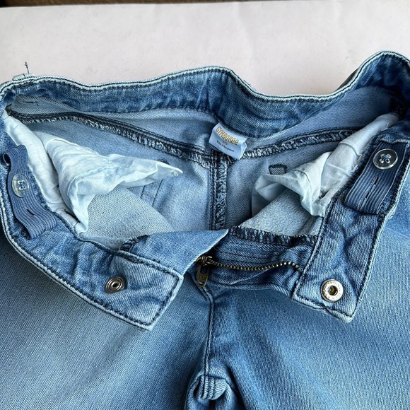 Gymboree size 10 Bermuda denim jean shorts medium wash 9” inseam - Picture 5 of 8